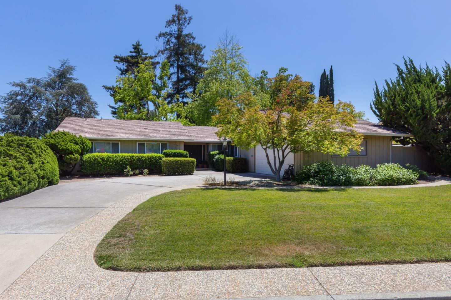 Property Photo: 19941 Winter Lane CA 95070