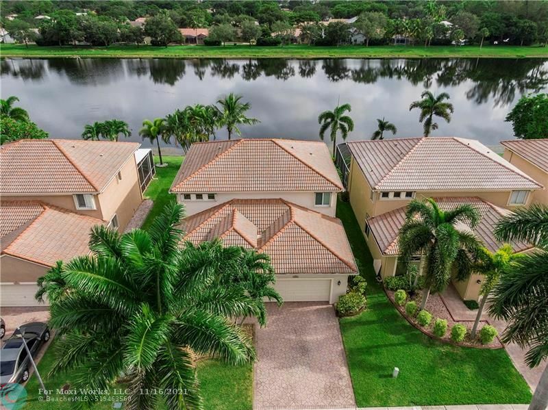 Property Photo:  4505 Banyan Trails Dr  FL 33073 