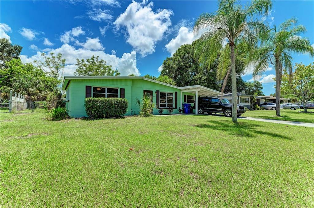 Property Photo:  4424 55th Avenue Drive E  FL 34203 