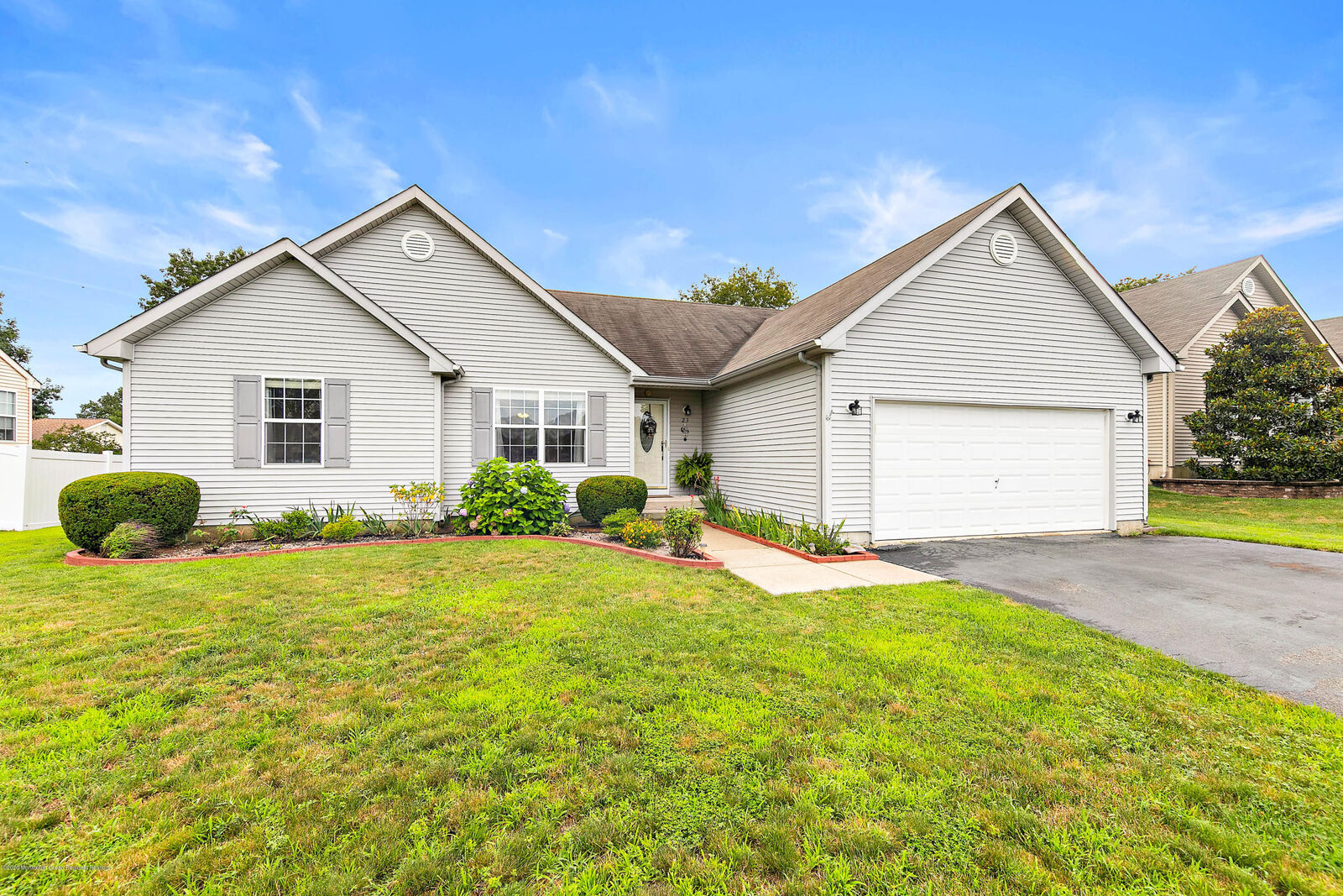 Property Photo:  23 Falkinburg Drive  NJ 08087 