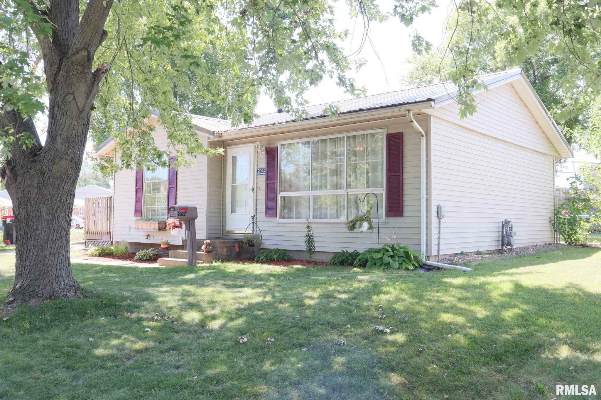 Property Photo:  2022 Westgate  IL 61554 