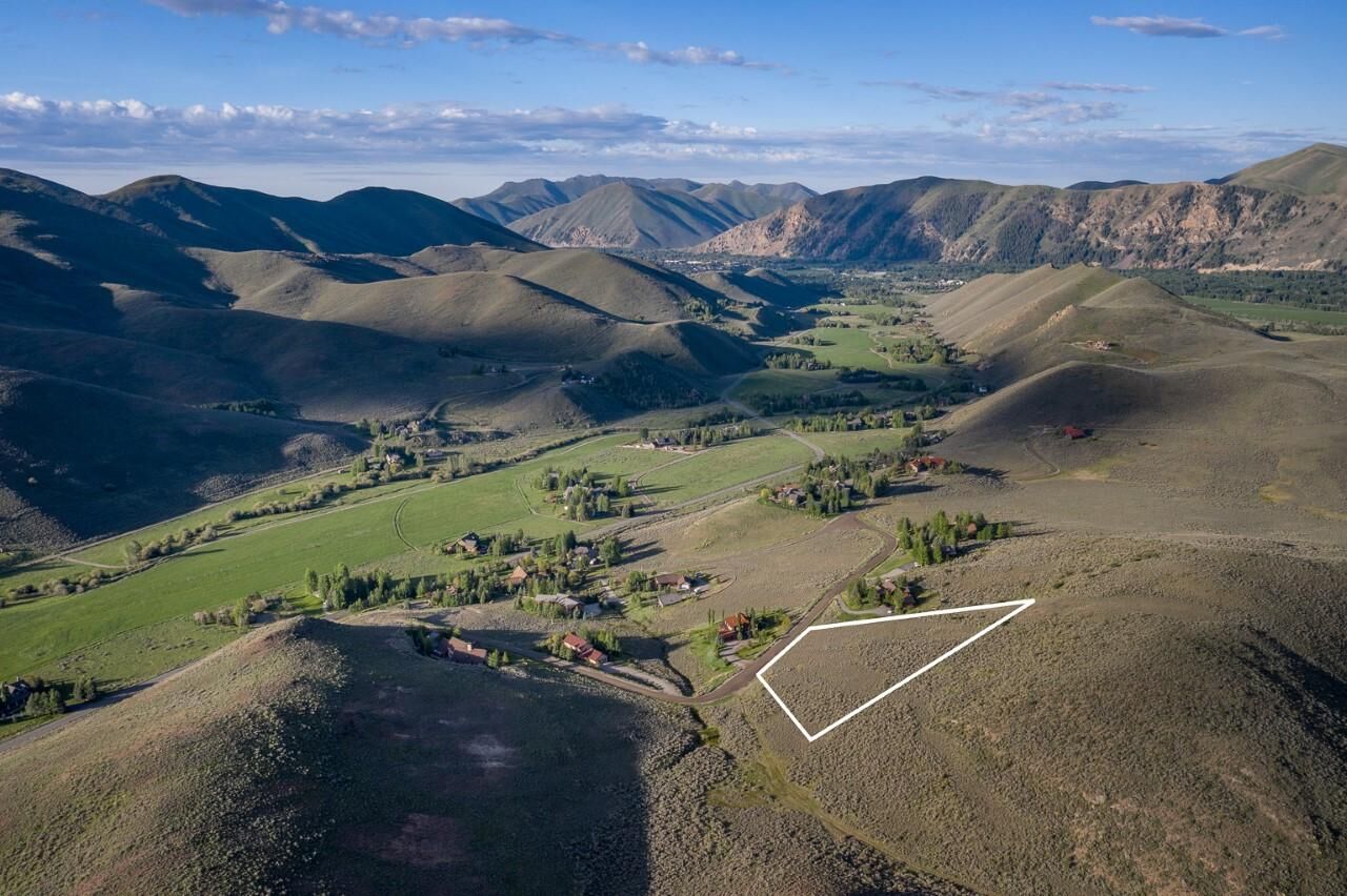 Property Photo:  217 Sitting Bull Dr  ID 83333 