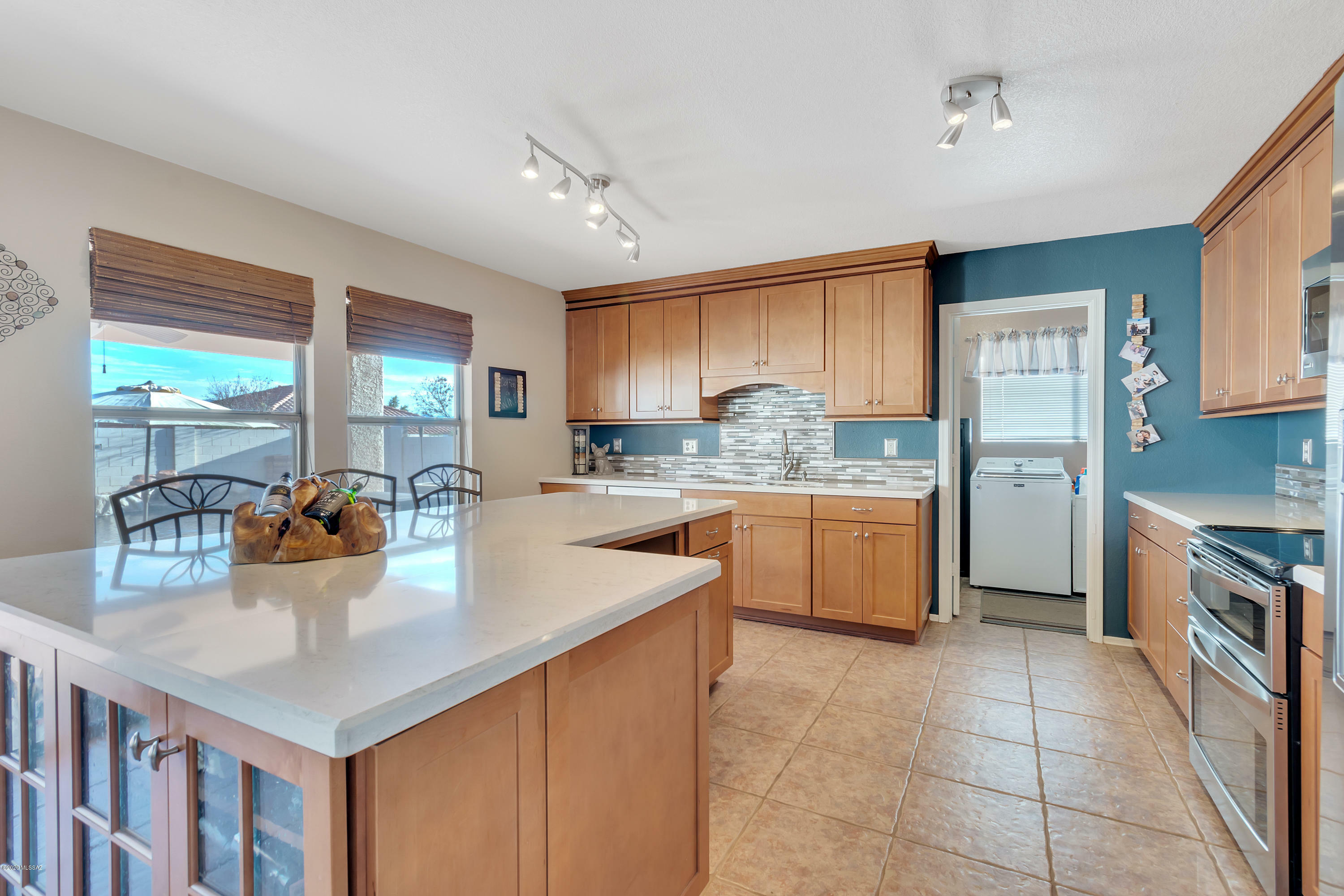 Property Photo: 5587 W Shady Grove Drive AZ 85742