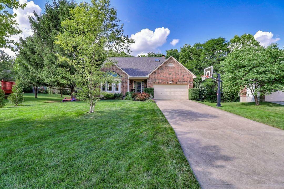 Property Photo:  5536 Woodvalley Ct  OH 45040 