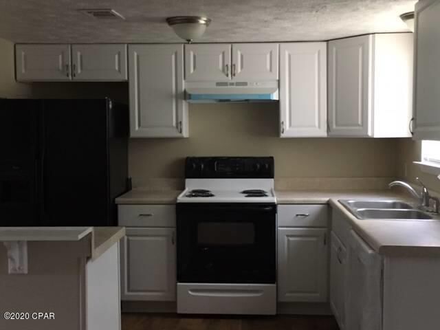 Property Photo: 6415 Lenawee Street FL 32404