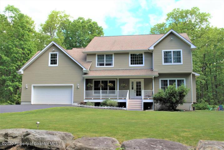 Property Photo: 116 Oak Ridge PA 18428