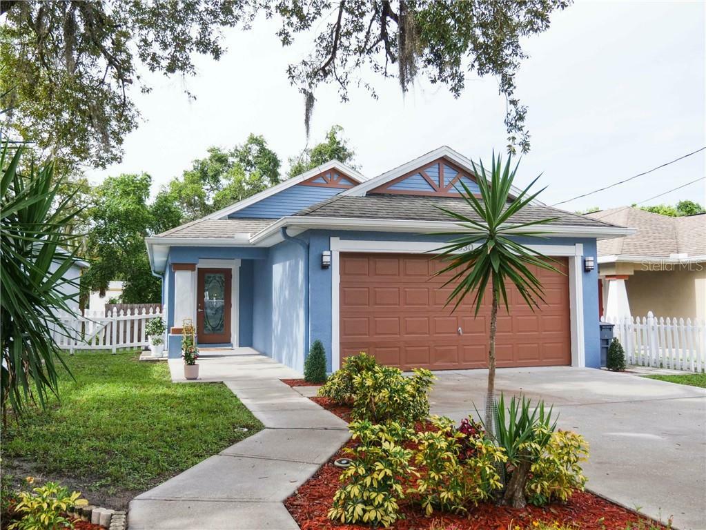 Property Photo:  530 E Oakwood Street  FL 34689 