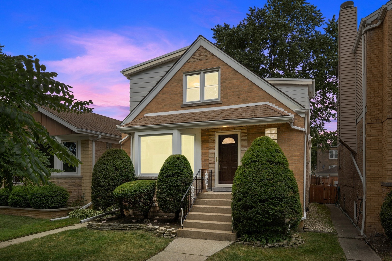 Property Photo:  5838 North Melvina Avenue  IL 60646 