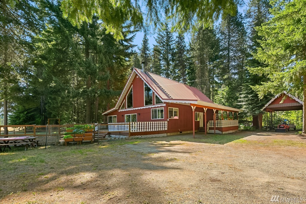 Property Photo:  260 Silver Trail Rd  WA 98925 