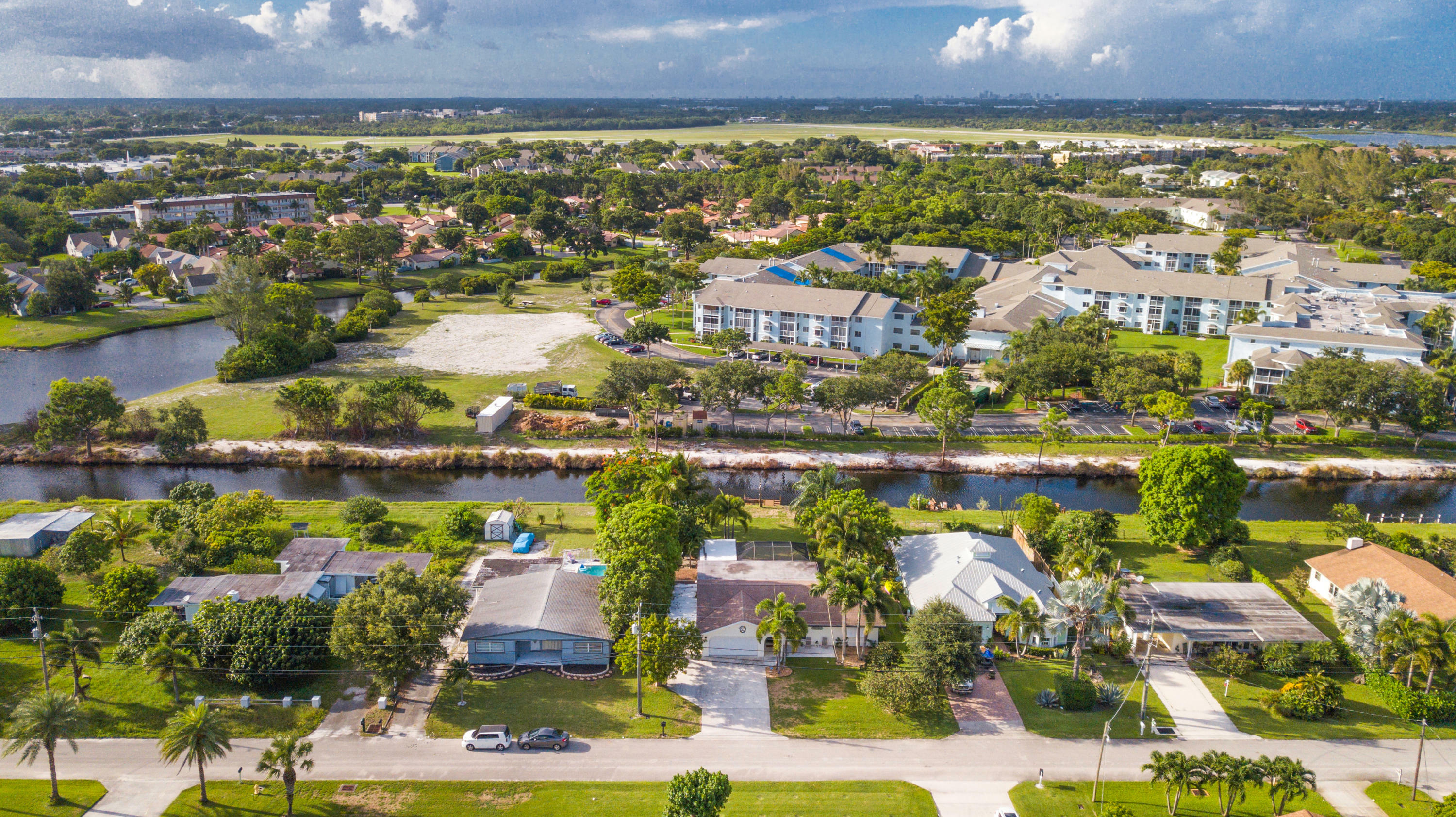 Property Photo:  2773 Northside Drive  FL 33462 