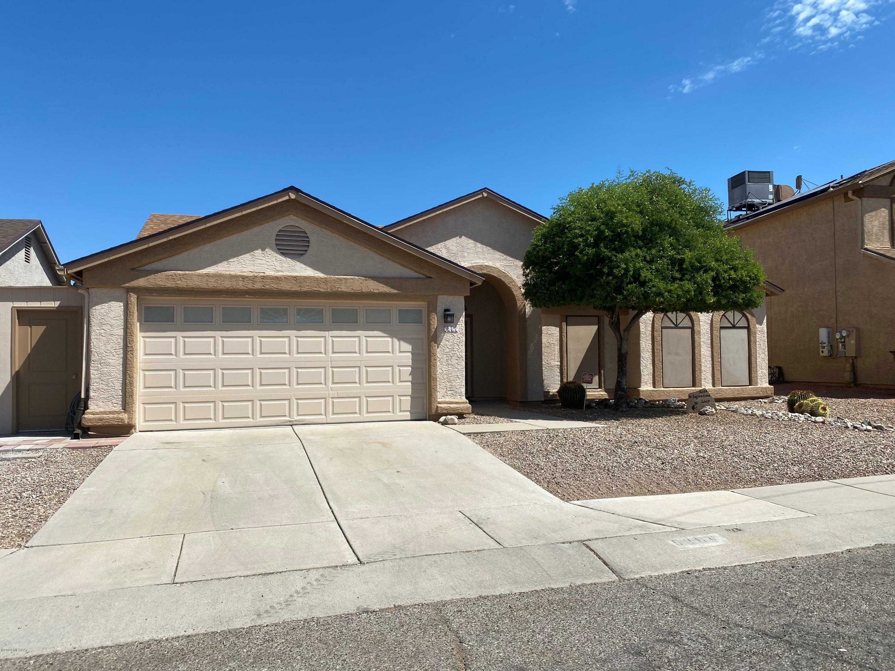 Property Photo:  5264 W Eaglestone Loop  AZ 85742 