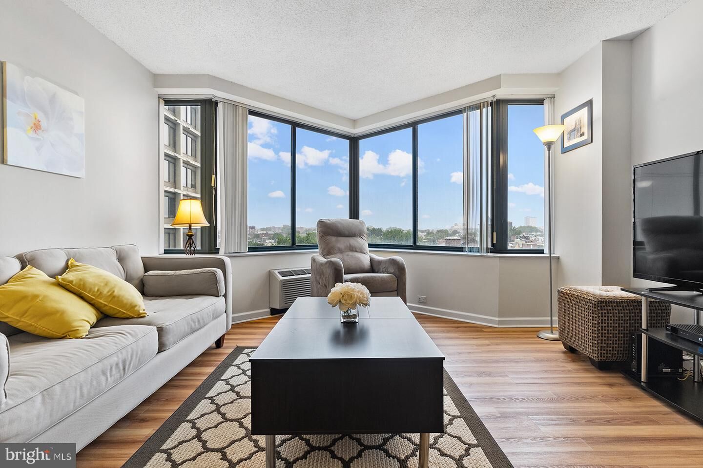 Property Photo: 2001 Hamilton Street 1003 PA 19130