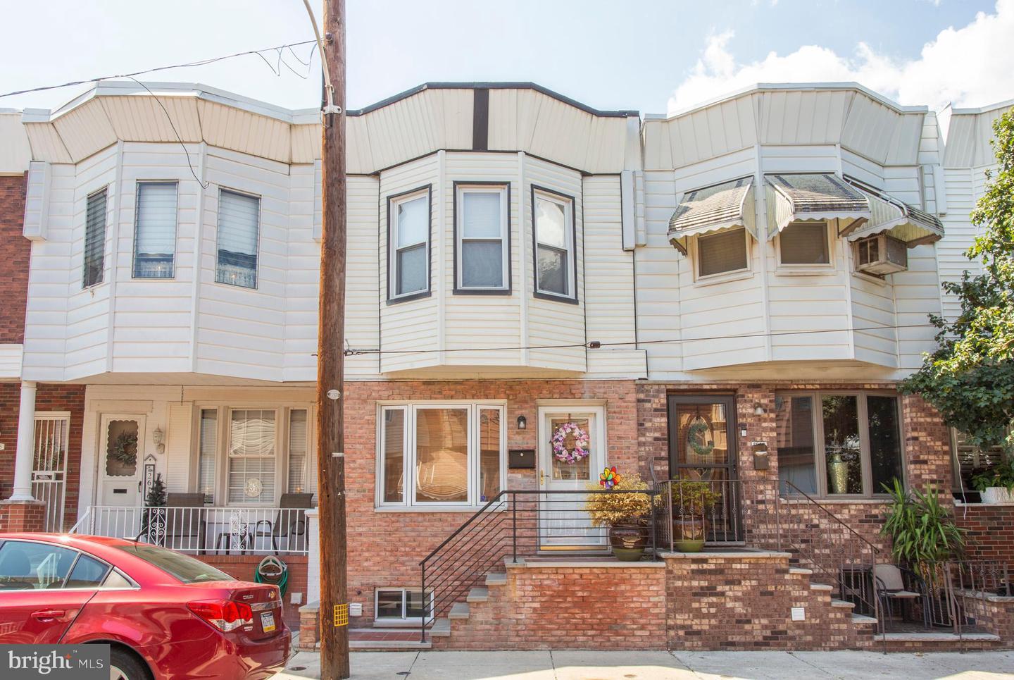Property Photo: 2614 S Jessup Street PA 19148