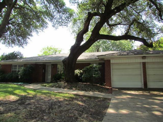 Property Photo:  3570 Cromart N Court  TX 76133 