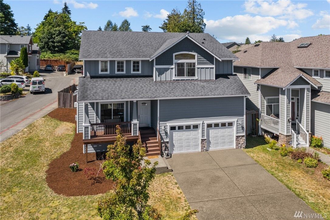 Property Photo:  23609 97th Ave S  WA 98031 