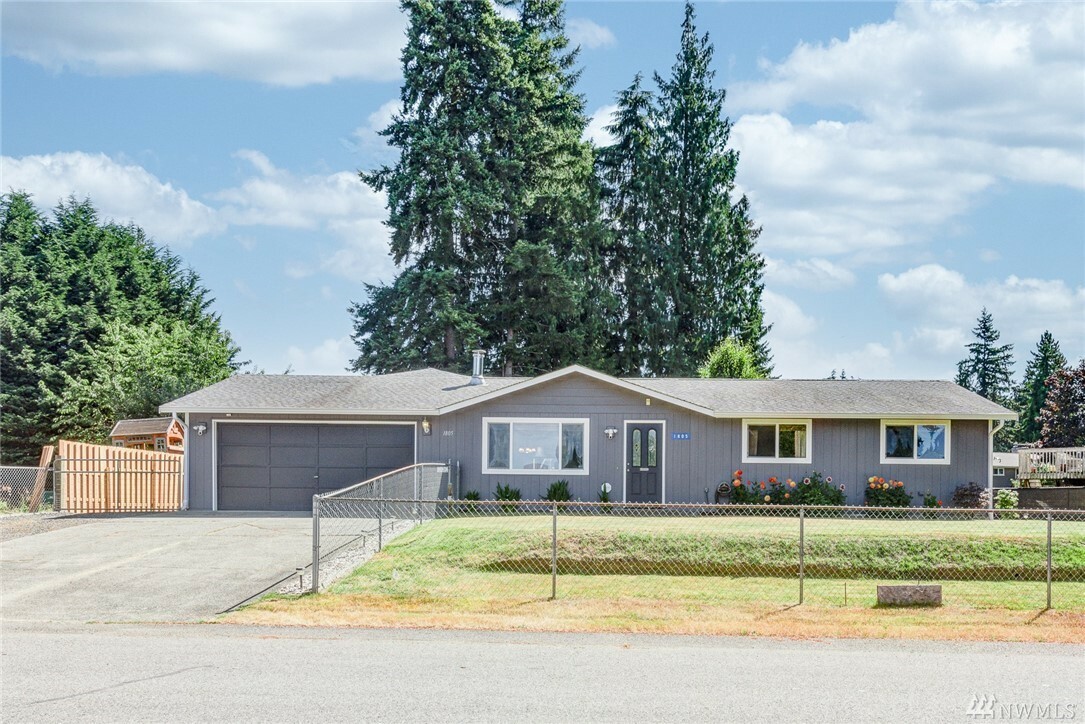 Property Photo:  1805 113th Dr SE  WA 98258 