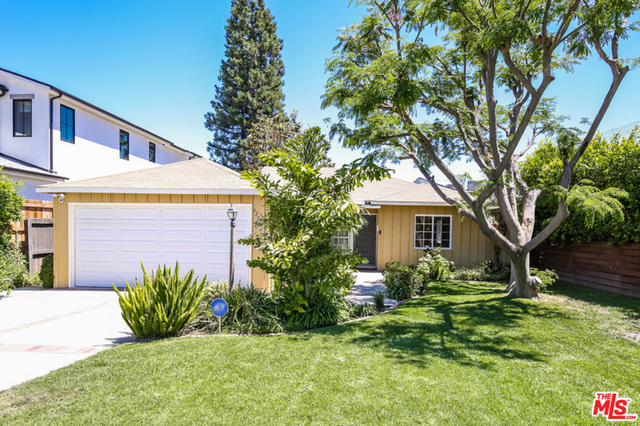 Property Photo: 4208 Rhodes Ave CA 91604