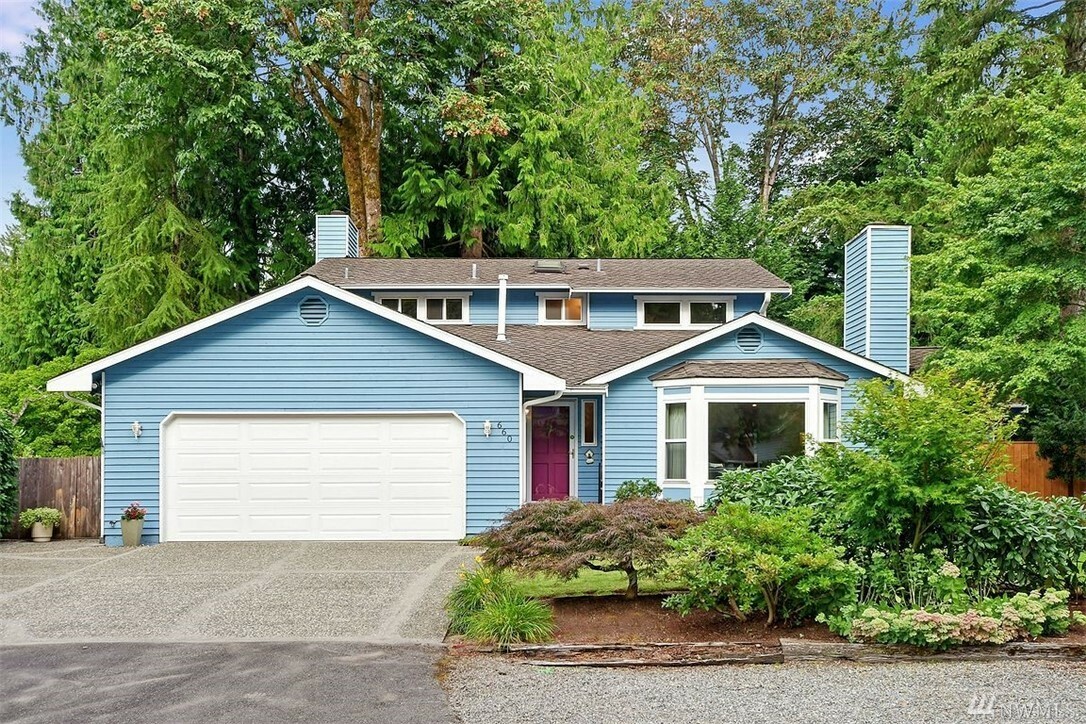 Property Photo:  660 Kalmia Place NW  WA 98027 