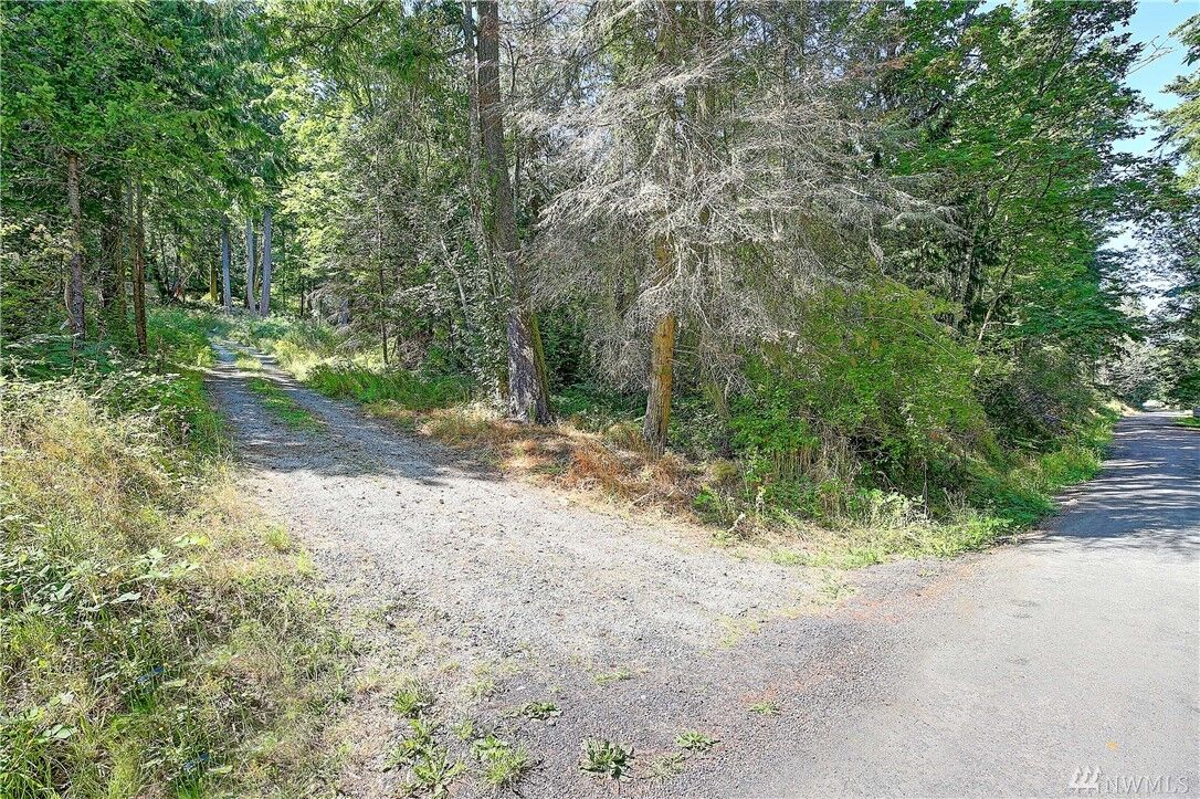 Property Photo: 1800 Forest Hill Rd WA 98282
