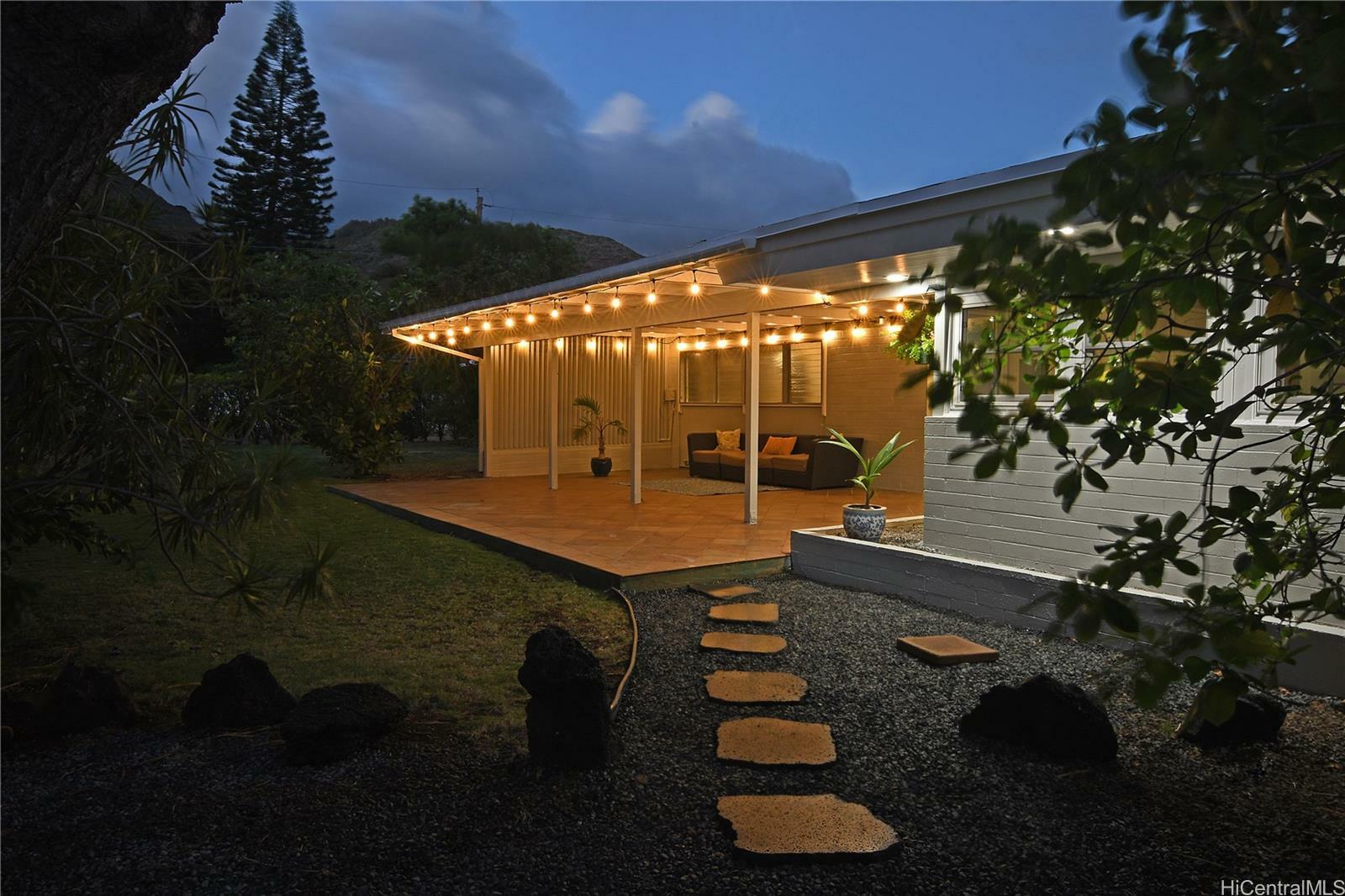 Property Photo:  215 Hawaii Loa Street  HI 96821 