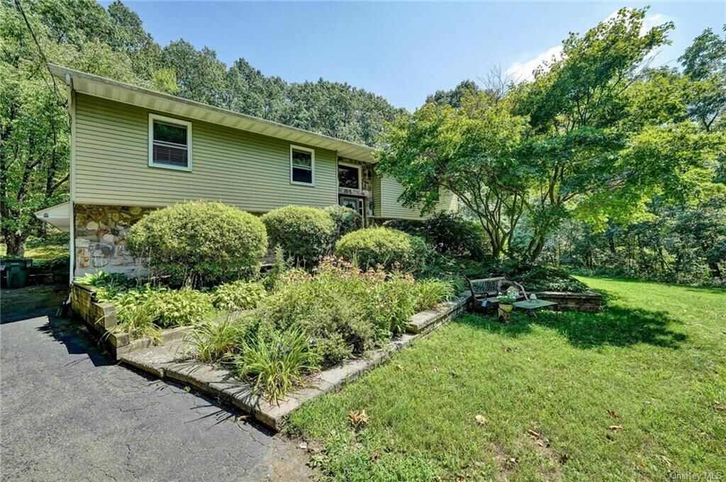 Property Photo:  68 Conway Road  NY 12542 