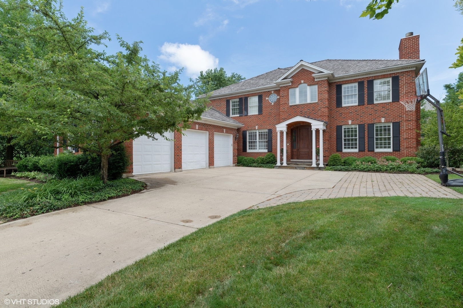 Property Photo:  1707 Kendale Drive  IL 60025 