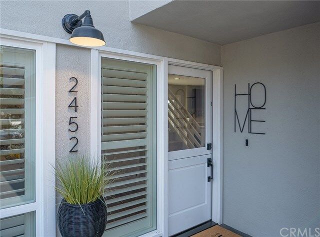 Property Photo: 2452 Rue De Cannes CA 92627