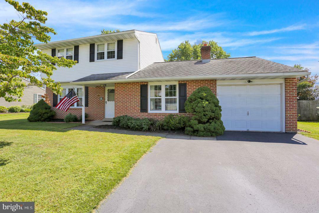 Property Photo: 625 Wisteria Avenue PA 19606