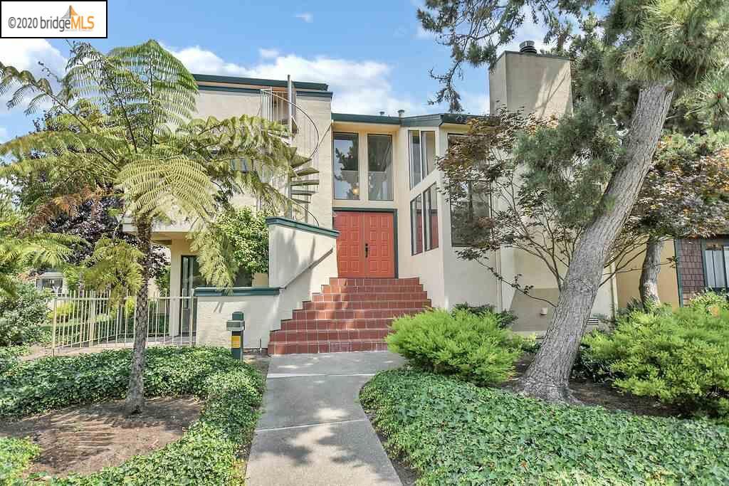 Property Photo:  213 Carob Ln  CA 94502 
