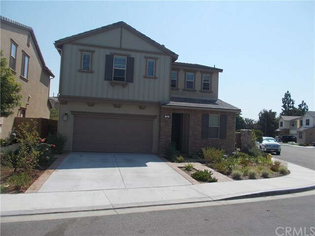 Property Photo: 111 Shadowbrook CA 92604