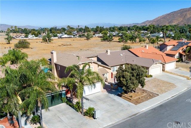 Property Photo: 1612 Western Village Drive CA 92583