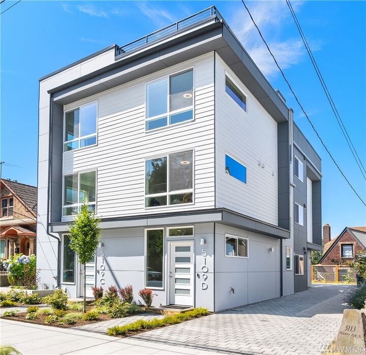 5109  Phinney Avenue N B  Seattle WA 98103 photo