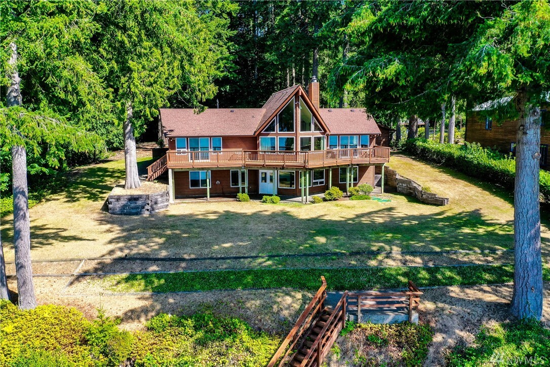Property Photo:  3828 Forest Beach Dr NW  WA 98335 