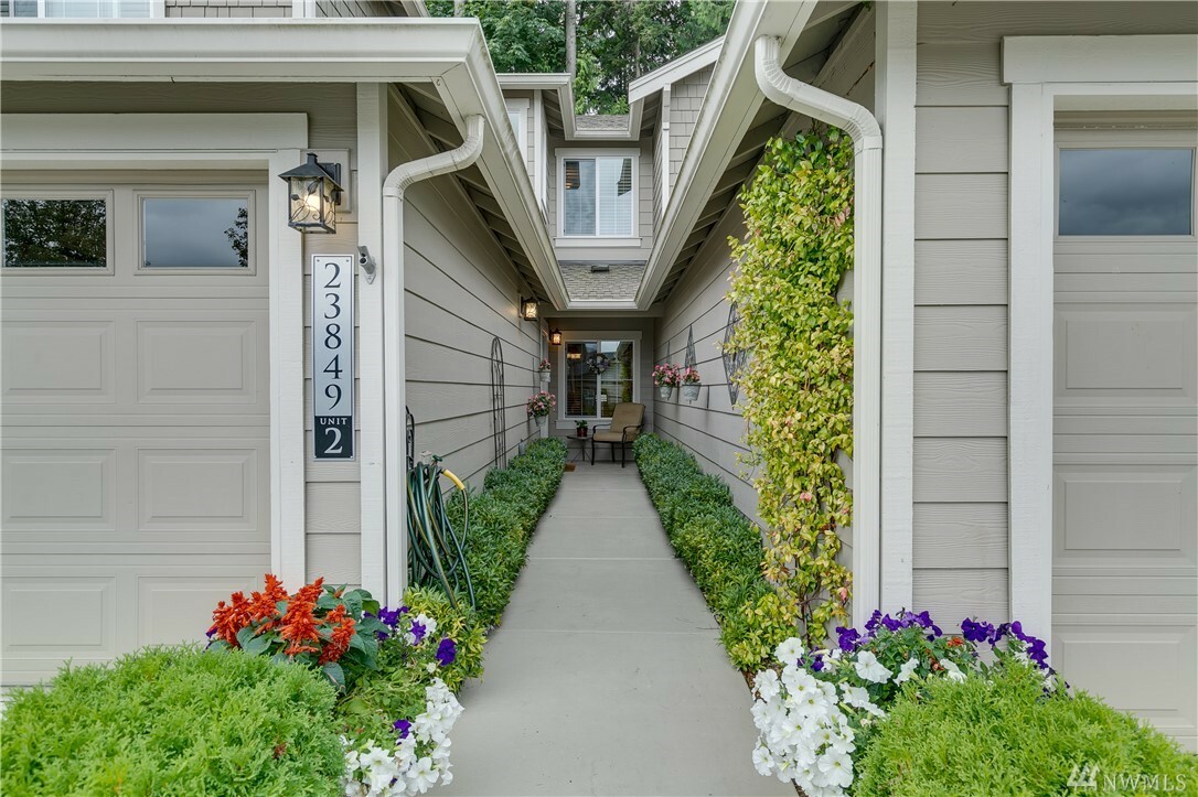 Property Photo: 23849 NE 112th Cir 2 WA 98053