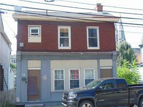 Property Photo:  901 Chartiers Avenue  PA 15136 