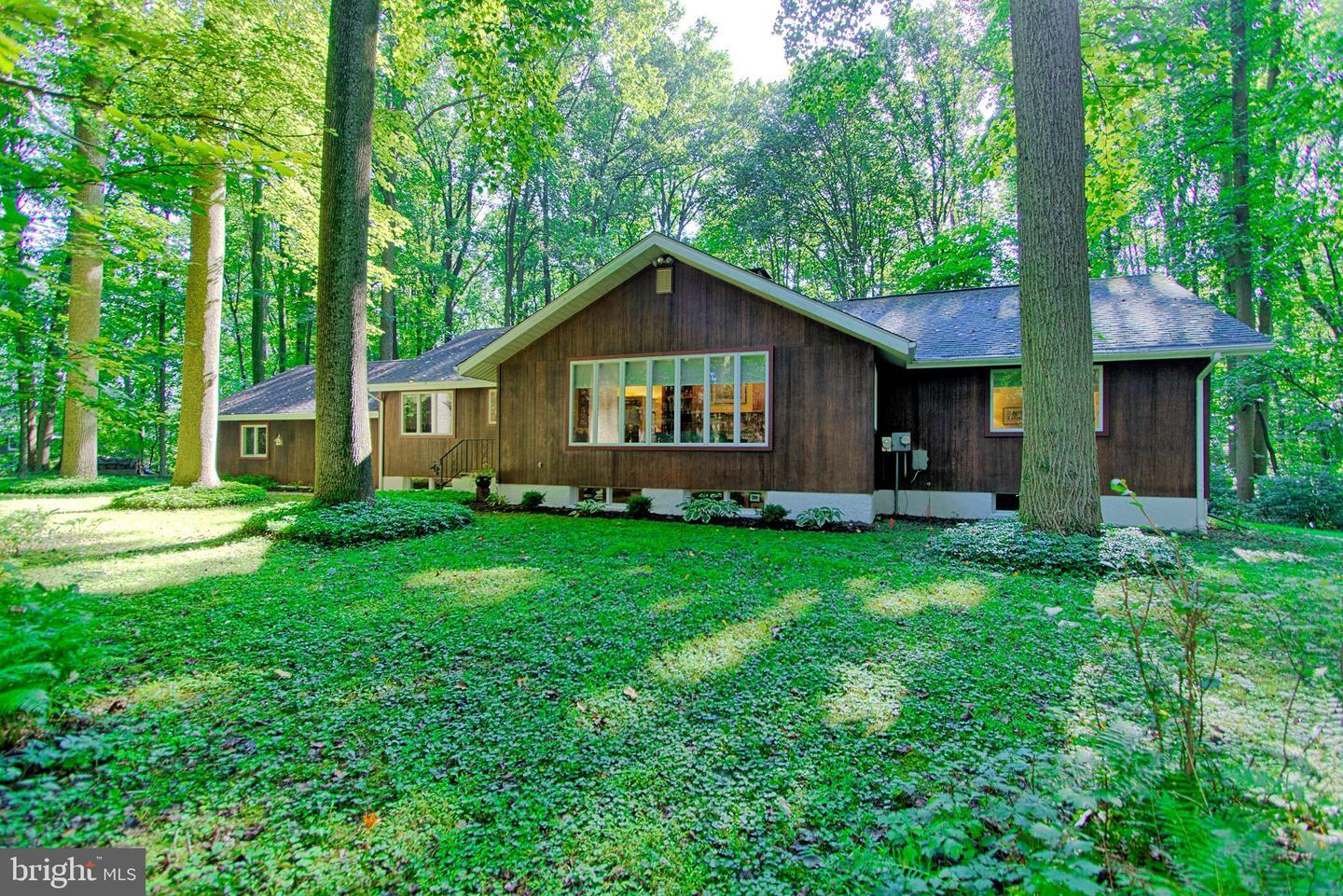 Property Photo: 830 Folly Hill Road PA 19382