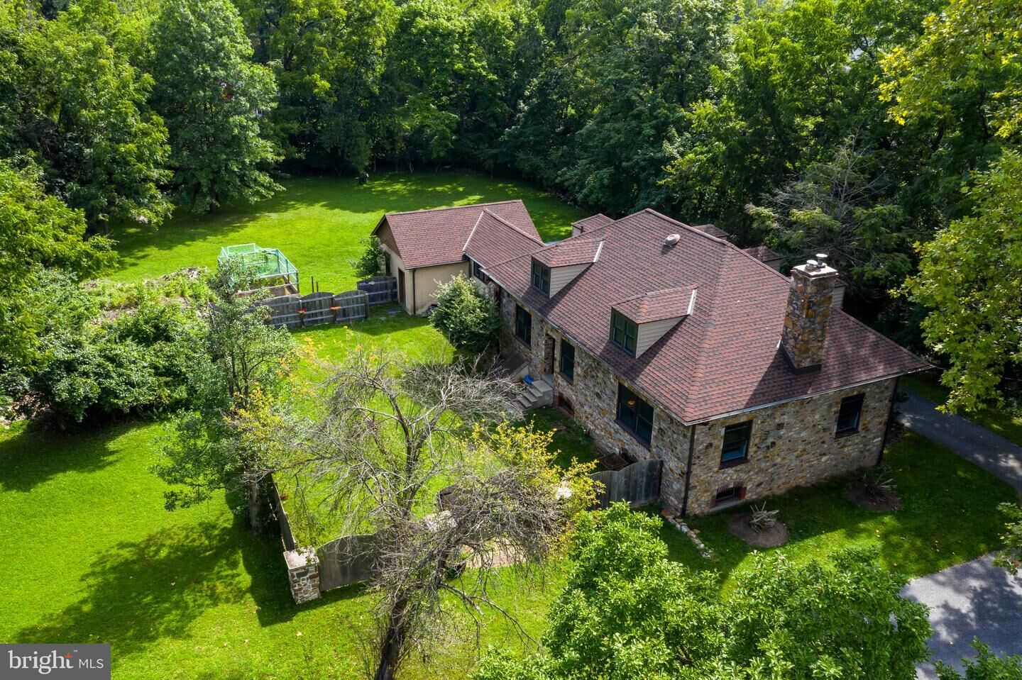 Property Photo: 211 N Whitford Road PA 19341