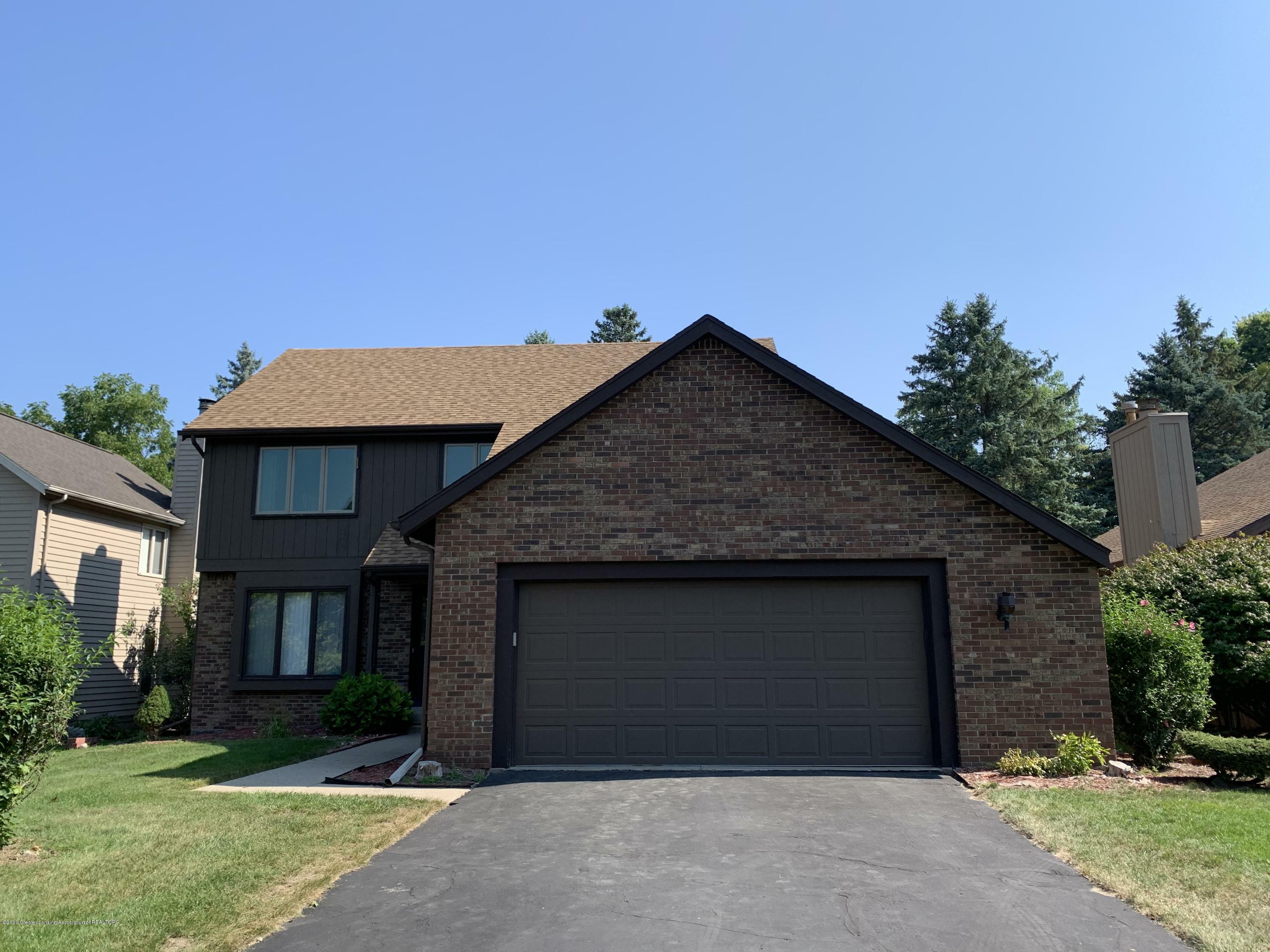 Property Photo:  2584 Woodhill Drive  MI 48864 