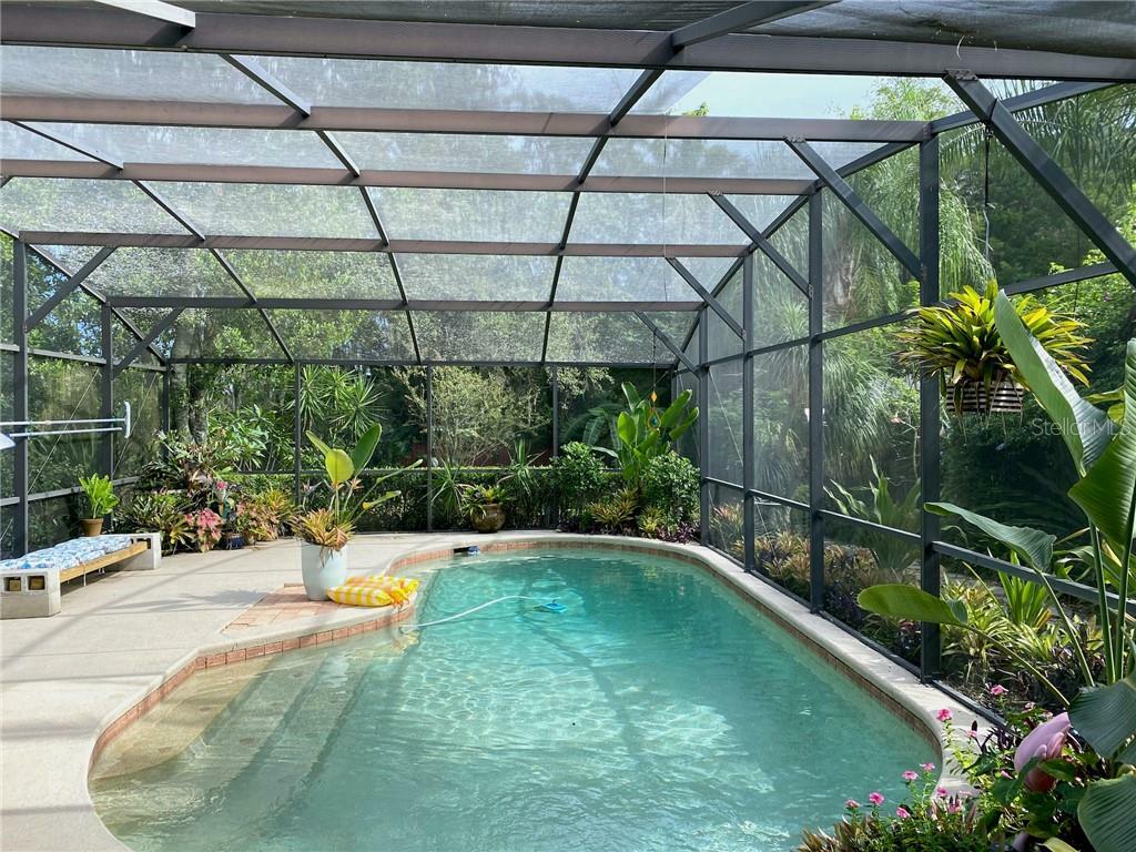 Property Photo:  8628 Park Highland Drive  FL 32818 