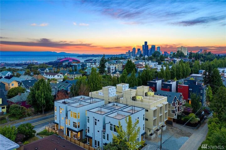 Property Photo:  2320 D 15th Ave S  WA 98144 