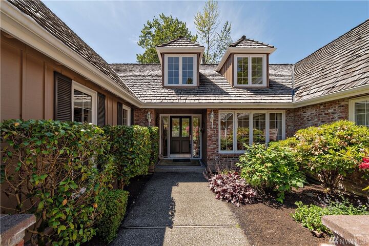 Property Photo: 14219 207th Place NE WA 98077