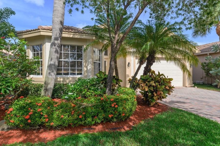 Property Photo: 7734 Ocean Sunset Drive FL 33467