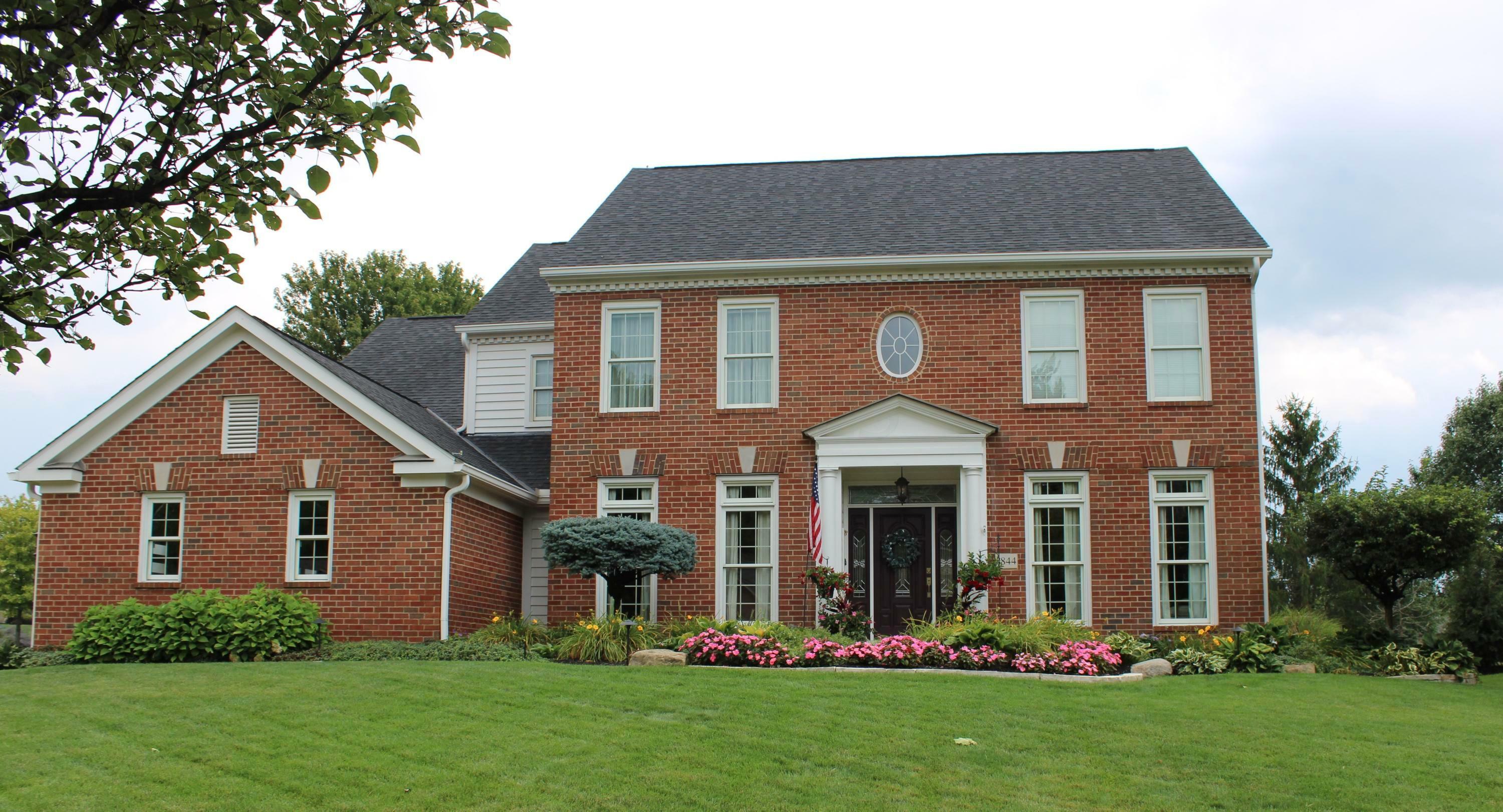 Property Photo: 8844 Larchmont Court OH 43147