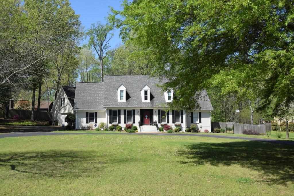 Property Photo:  99 Heatherwood Cove  TN 38305 