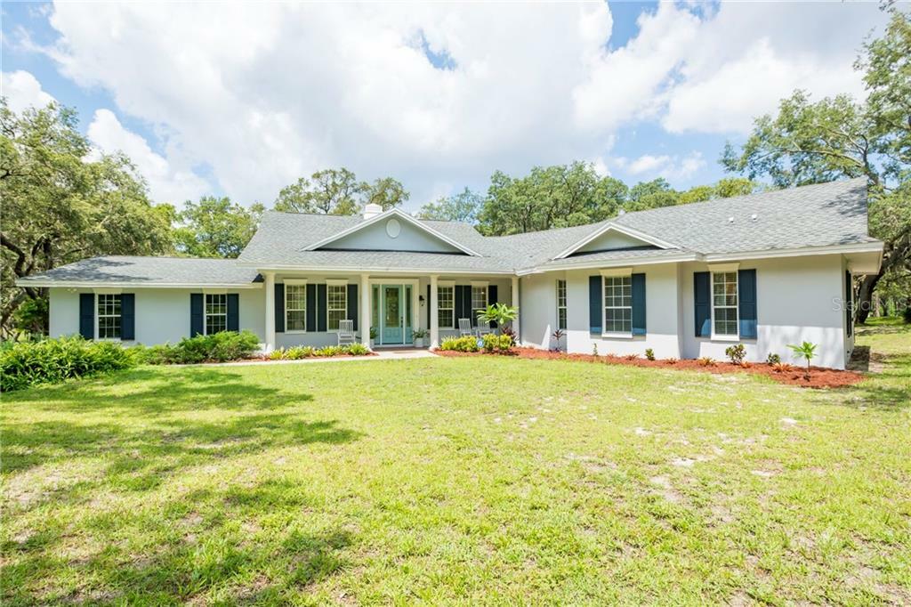 Property Photo:  3000 Cedar Trace  FL 34688 