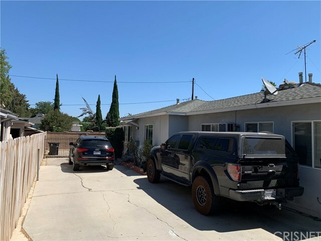 Property Photo:  18521 Bassett Street  CA 91335 