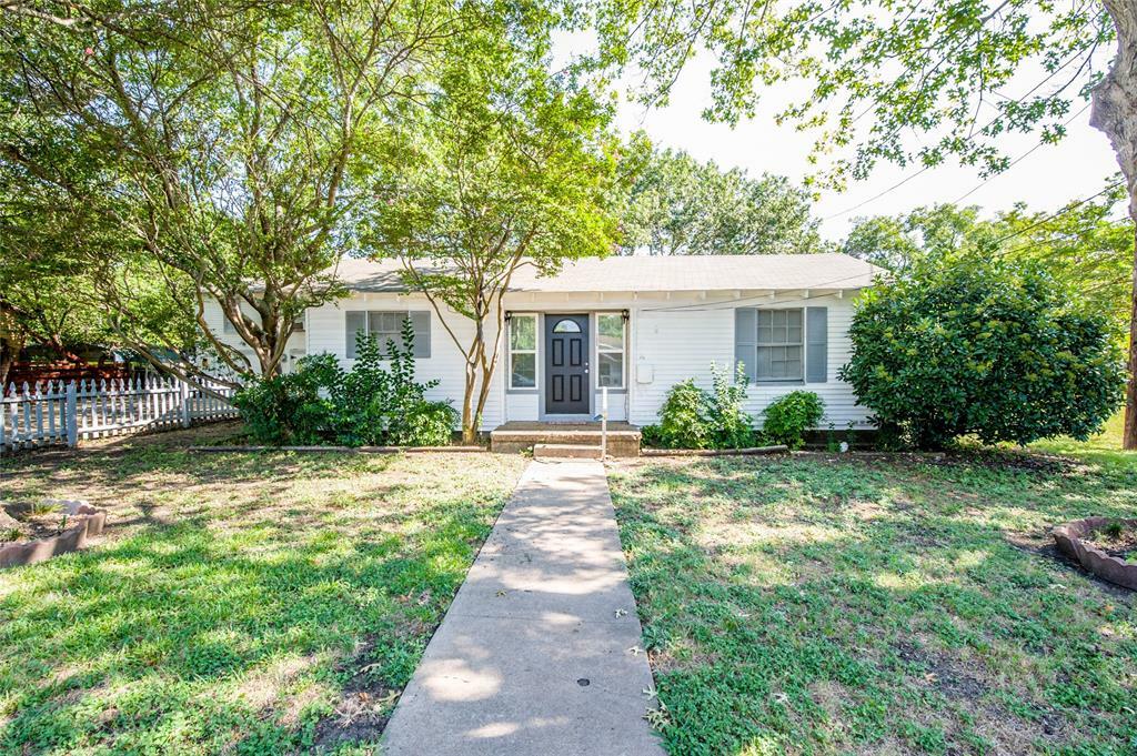 Property Photo:  105 Joseph Street  TX 75165 