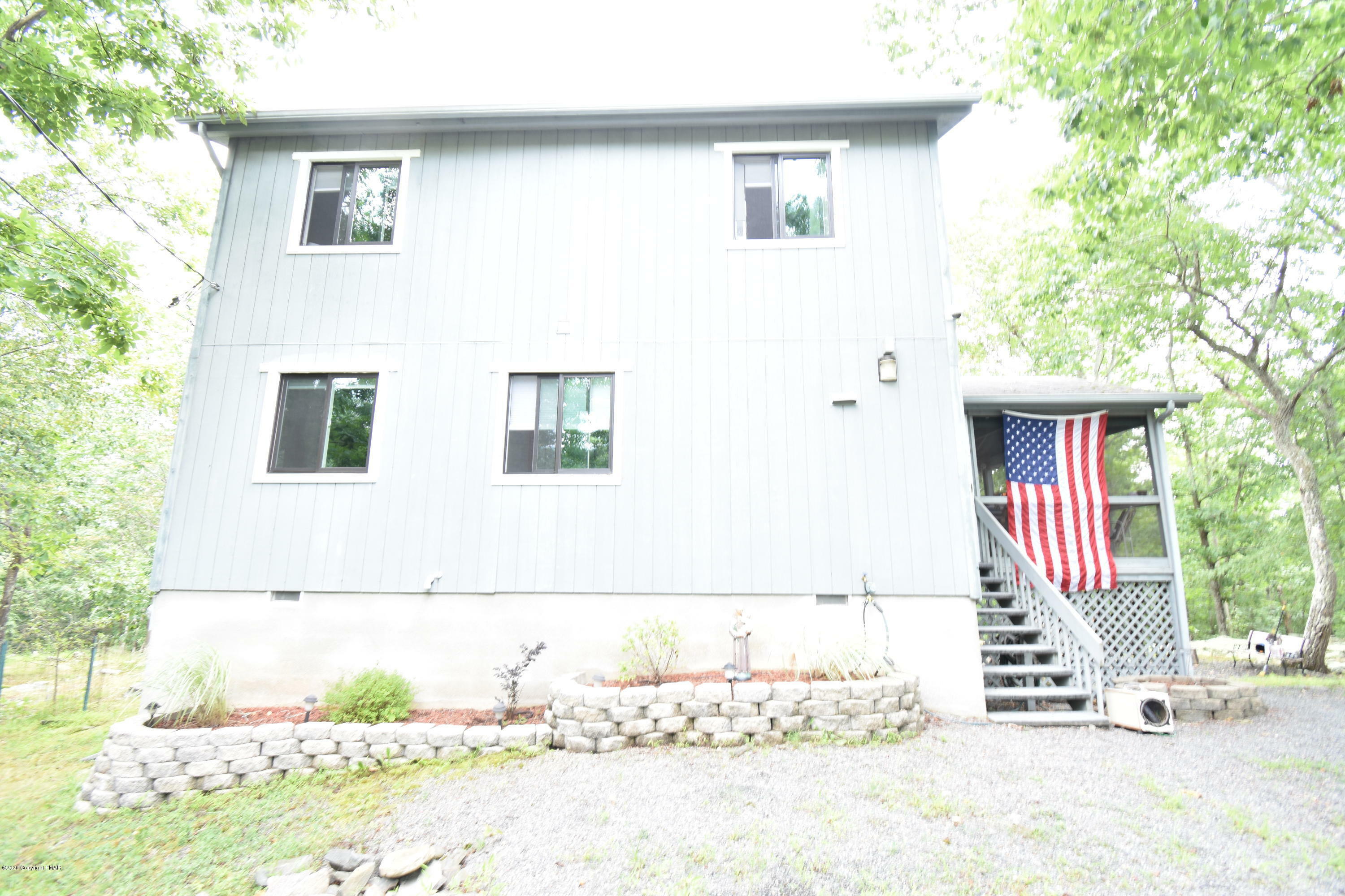 Property Photo: 224 Saunders Drive PA 18324
