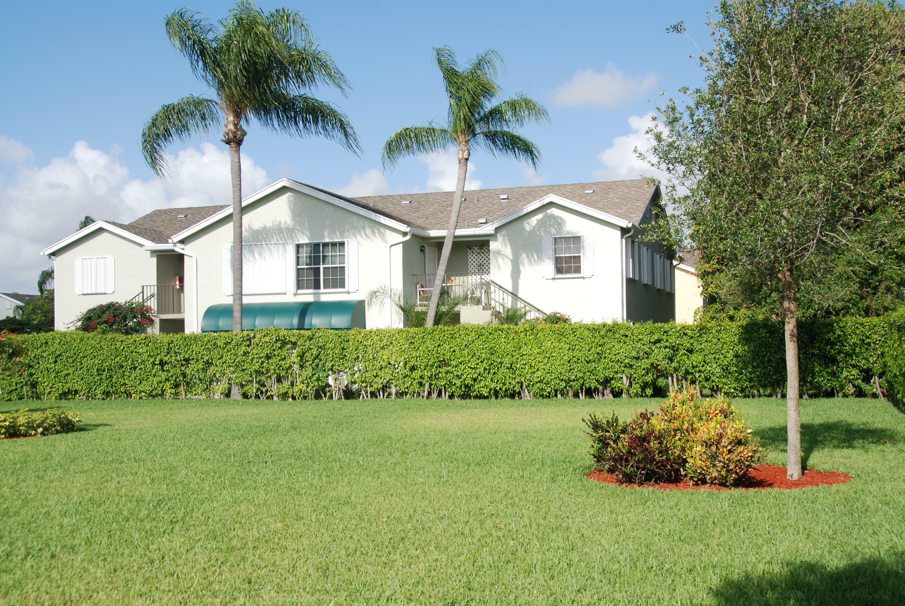 Property Photo:  643 Waterside Drive 643  FL 33462 