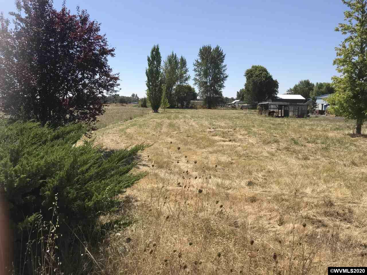 Property Photo: 4730 Knox Butte Rd E OR 97322